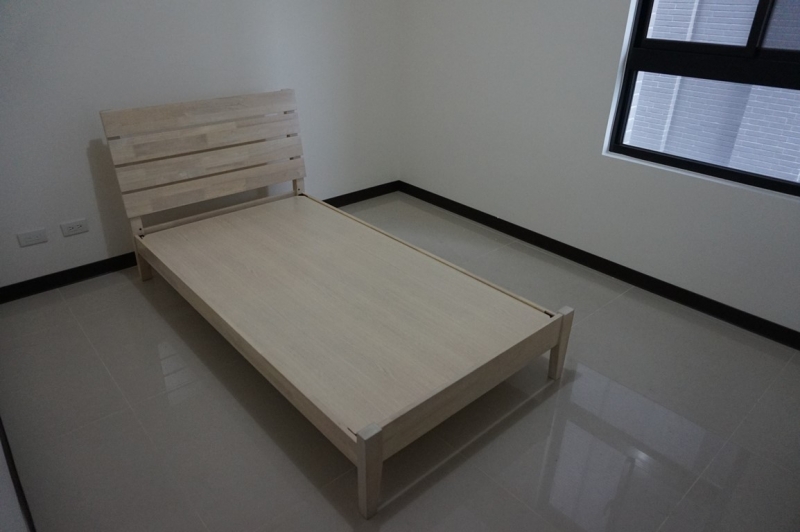 登陽中山苑雅房出租(限女性，年付108000元，月付9000元，押金兩個月)