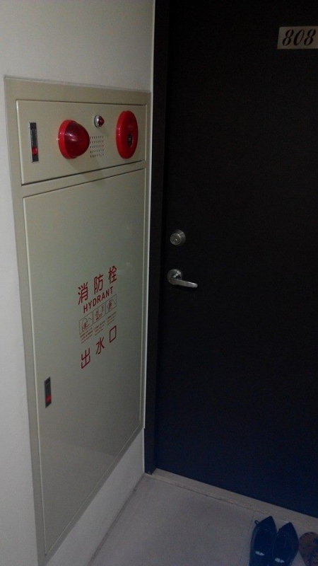 :近曉陽商圈-24小時監控數位高級電梯套房