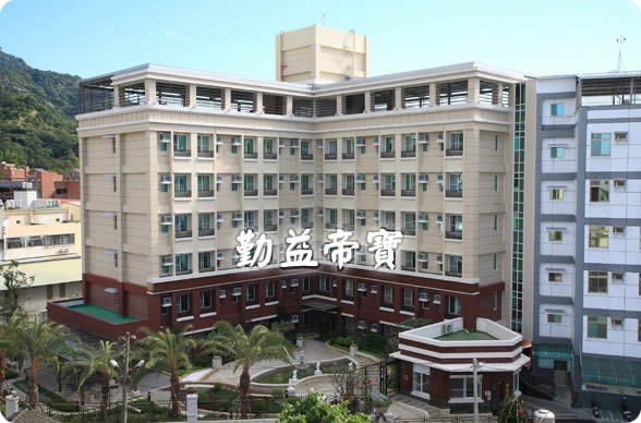 勤益帝寶-光纖飆速寬頻網路學生套房