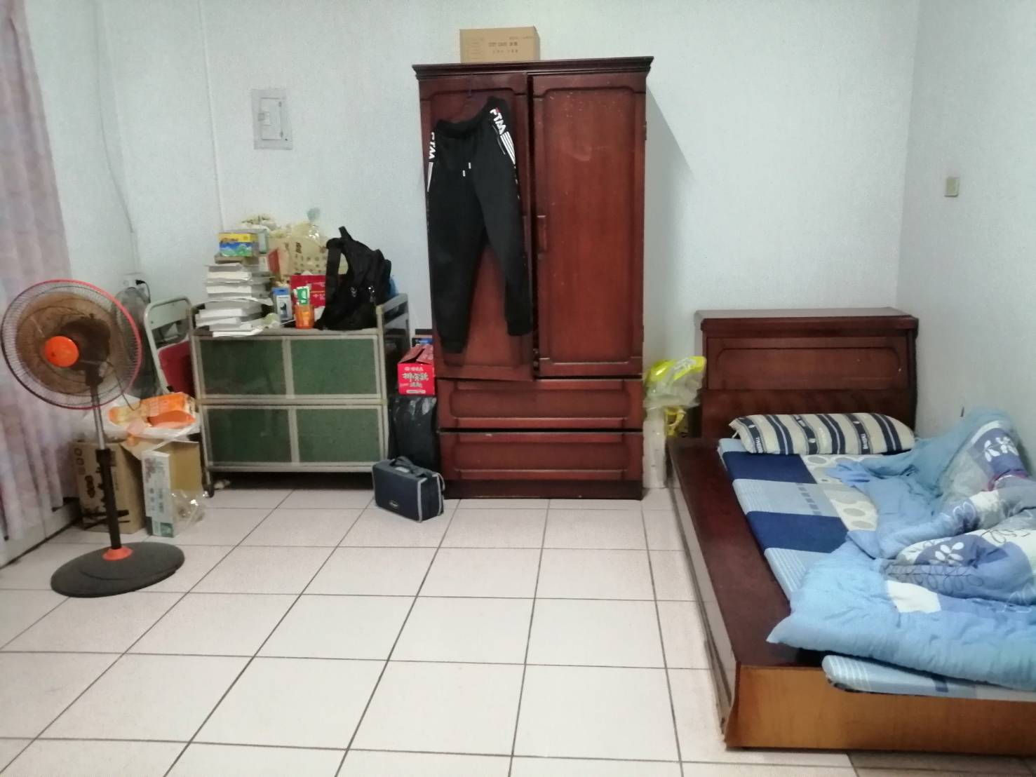 美群路透天