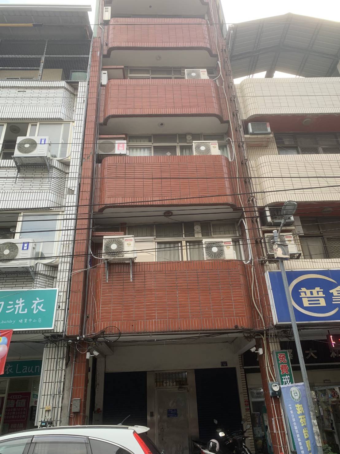 [4-1]三人房3500乘3=10500   [2-1 ]8000   [2-4]5000     [2-5]7500       www.pulirent.com 請點開網站看更多 line 官網 @rent88tw