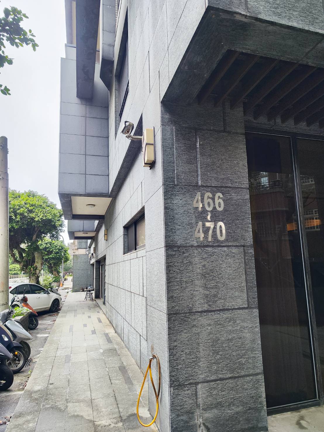 屋況新，大享街,中大隨筆,三房兩廳兩衛,適合4-6人共租,變頻冷暖氣,,電視,洗衣機,書桌椅,超大後院