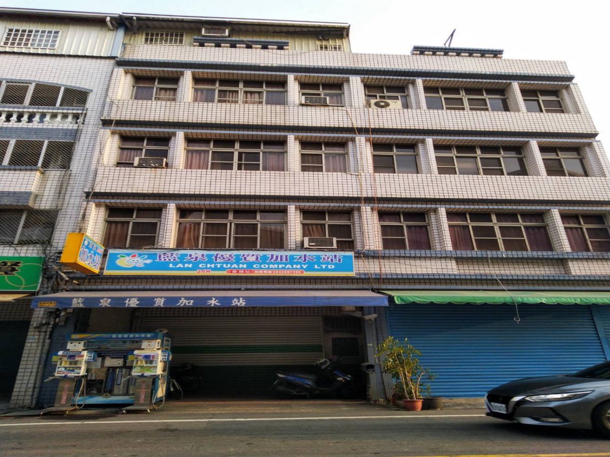 距離屏東大學屏商校區2~3分鍾