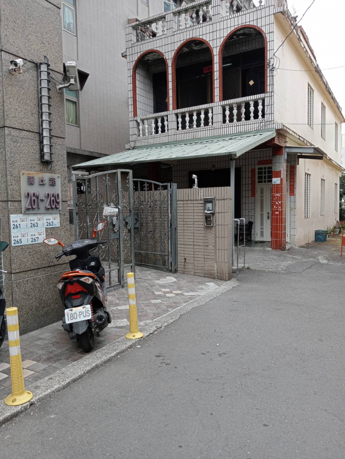 112學年度消防安全認證 會館對面有全家.永和豆漿.離學校三分鐘.離內埔市區五分鐘車程.生活機能佳