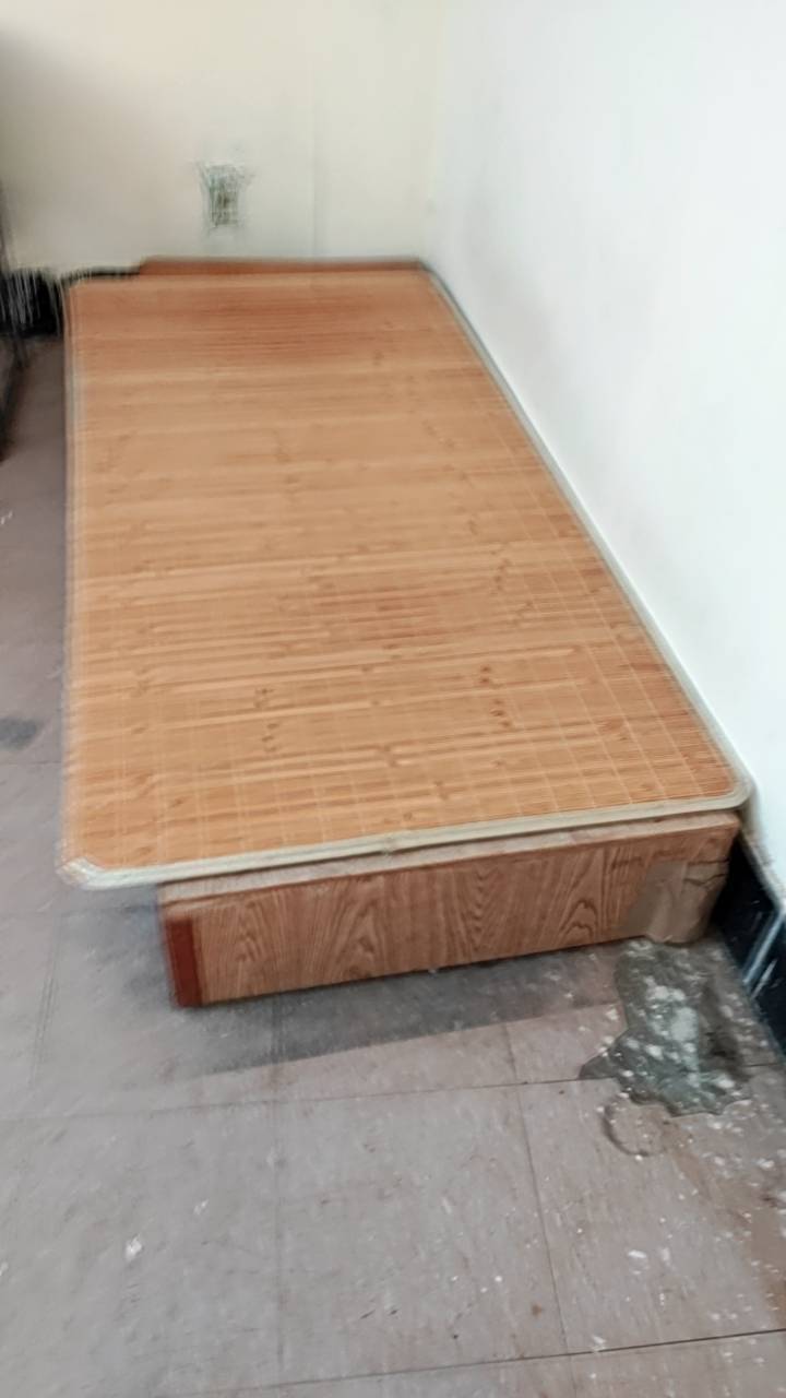 無冷氣含水電