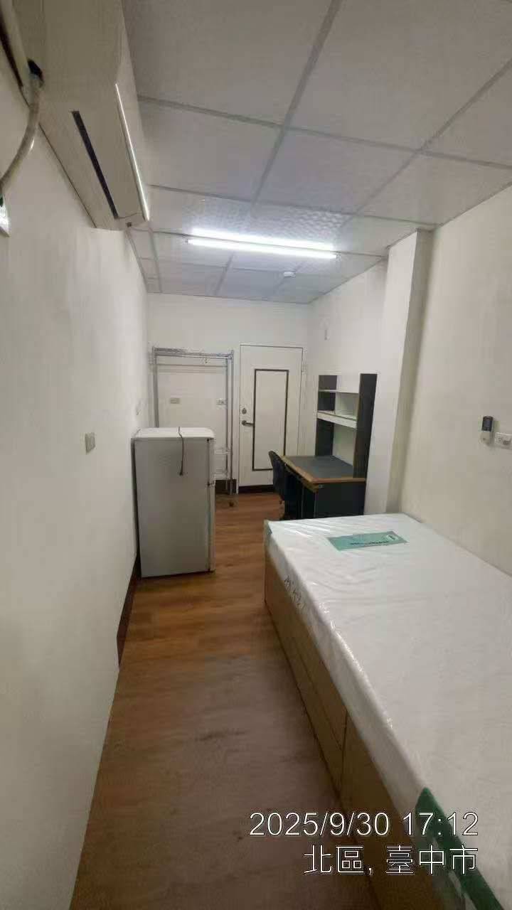 北區錦新街獨立套房，步行一分鐘、中友百貨、一中街、益民商圈
