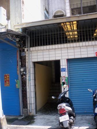 全新變頻冷氣,全新整修浴室，格局方正採光佳，生活便利