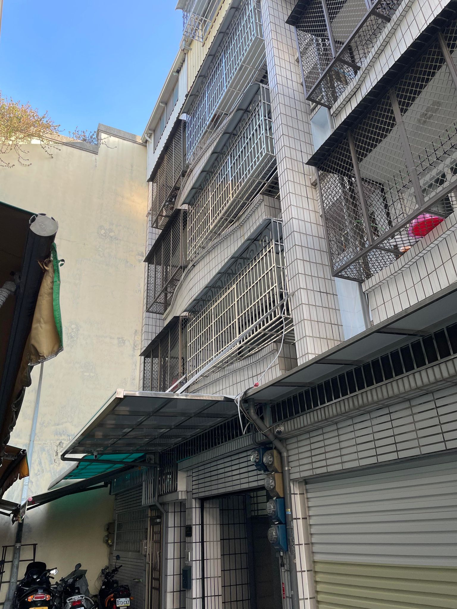 文藻大學 /7-11/ 麥當勞 步行 4-10分鐘,榮民總醫院/高鐵站/全聯/家樂福/小北百貨/瑞豐夜市 騎車4-7分鐘