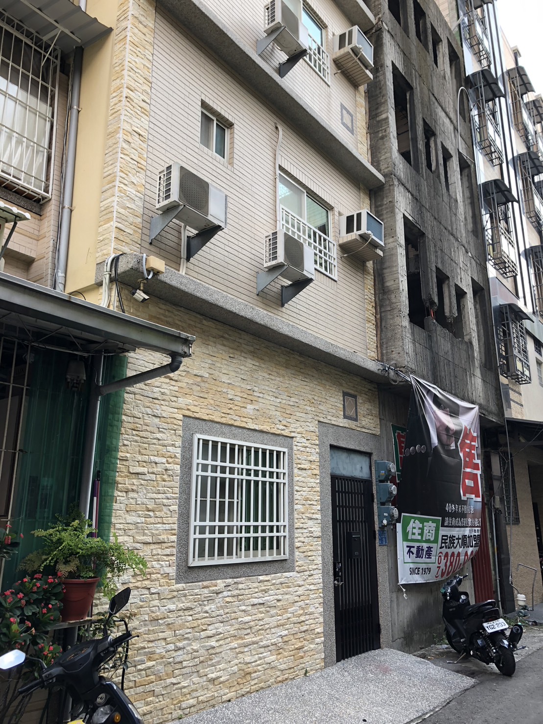 鄰近文藻外語大學 (走路3分鐘就到)
